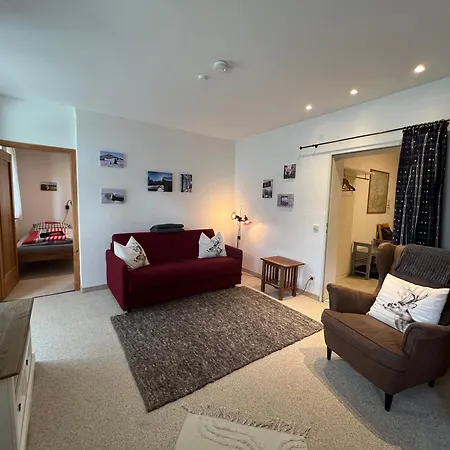 Almglueck Apartman *